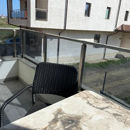 сони 4 Apartament