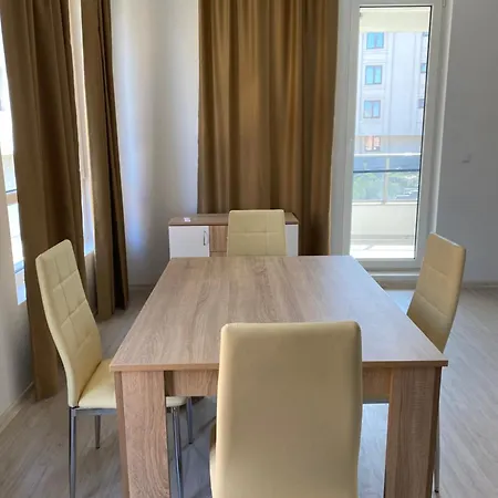 Апартамент сони 4 *